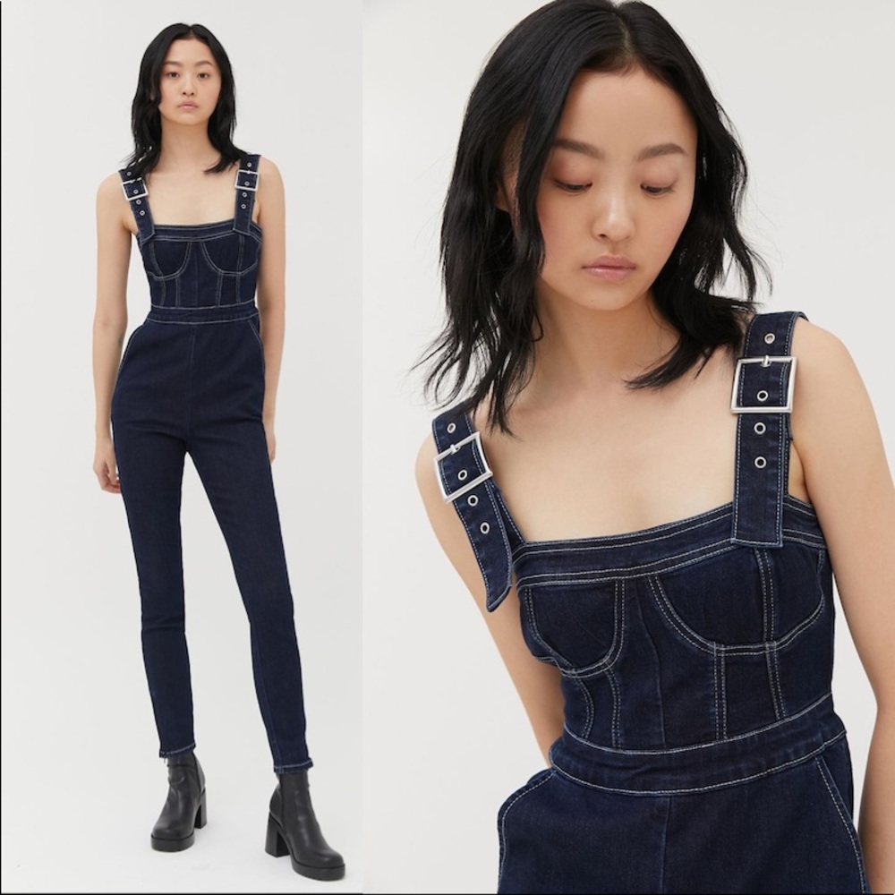 WEWOREWHAT REVOLVE Corset Overalls Dark Wash S